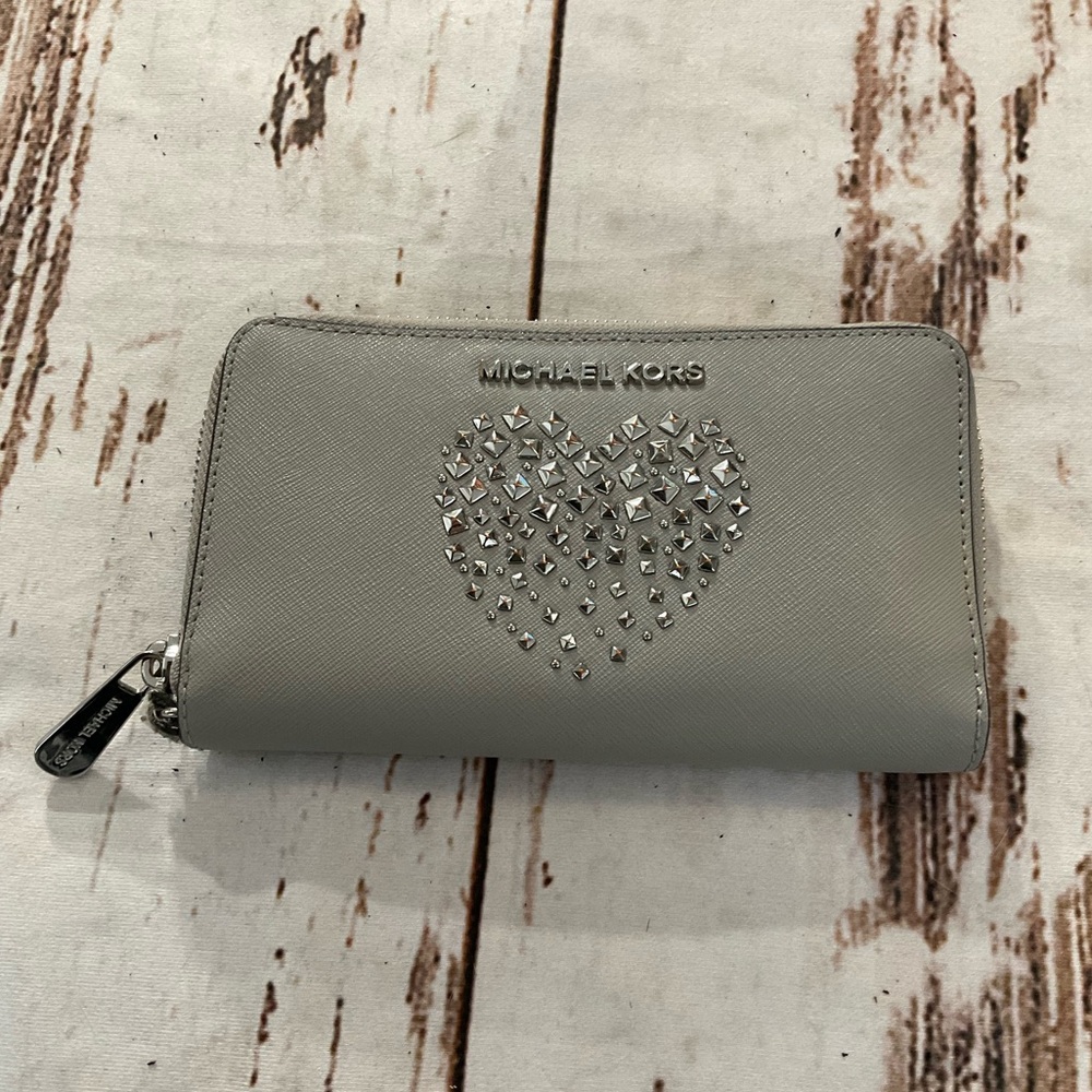 MICHAEL KORS CROSS‎ GRAIN LEATHER EMBELLISHED WALLET